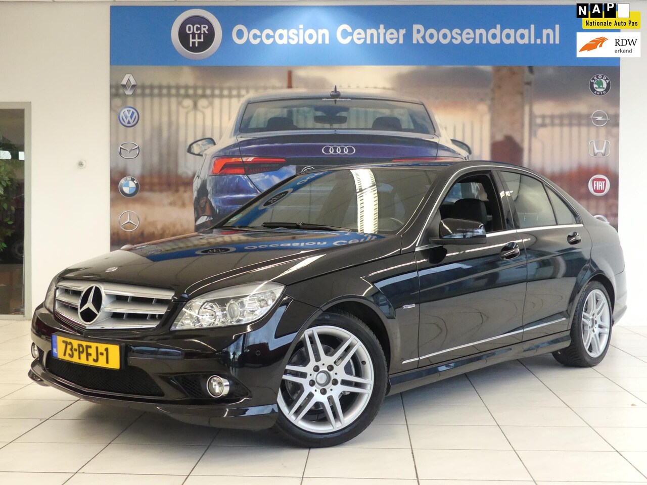 Mercedes-Benz C-klasse - 180 CGI Automaat BlueEFFICIENCY Business Class Avantgarde ECC 17Inch Lmv Navi - AutoWereld.nl