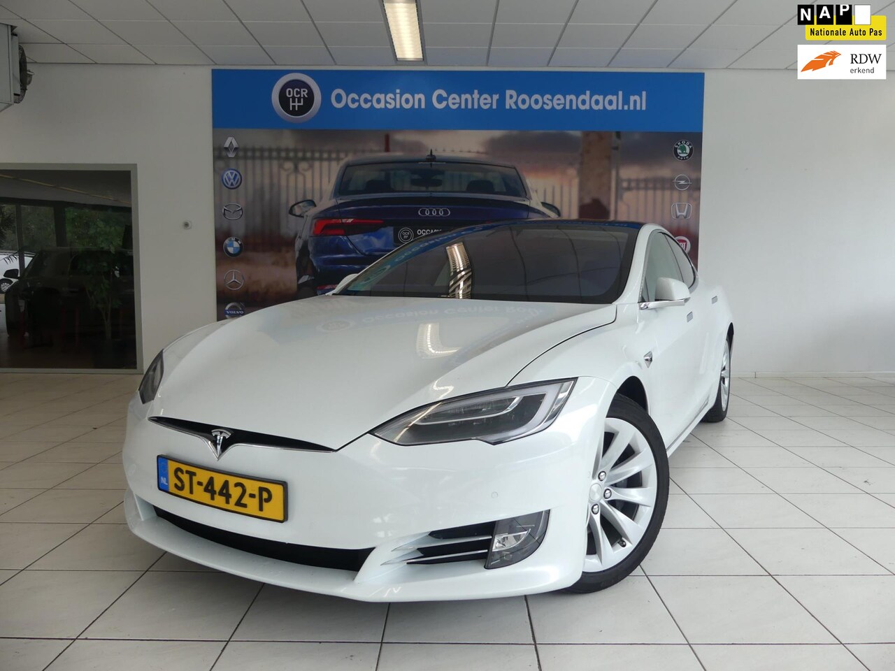 Tesla Model S - 75D AWD Autopilot Navigatie Panoramdak Leder Xenon+LED Rijklaarprijs - AutoWereld.nl