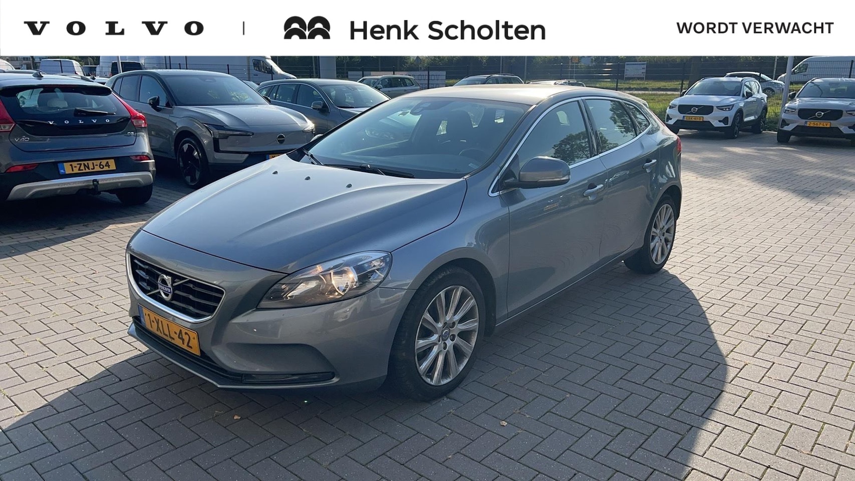 Volvo V40 - 1.6 T2 Momentum 1.6 T2 Momentum - AutoWereld.nl