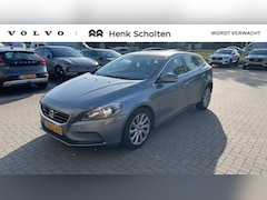 Volvo V40 - T2 122pk Momentum, Navigatie, Bluetooth, Park Asssist Achter, LED dagrijverlichting, Cruis