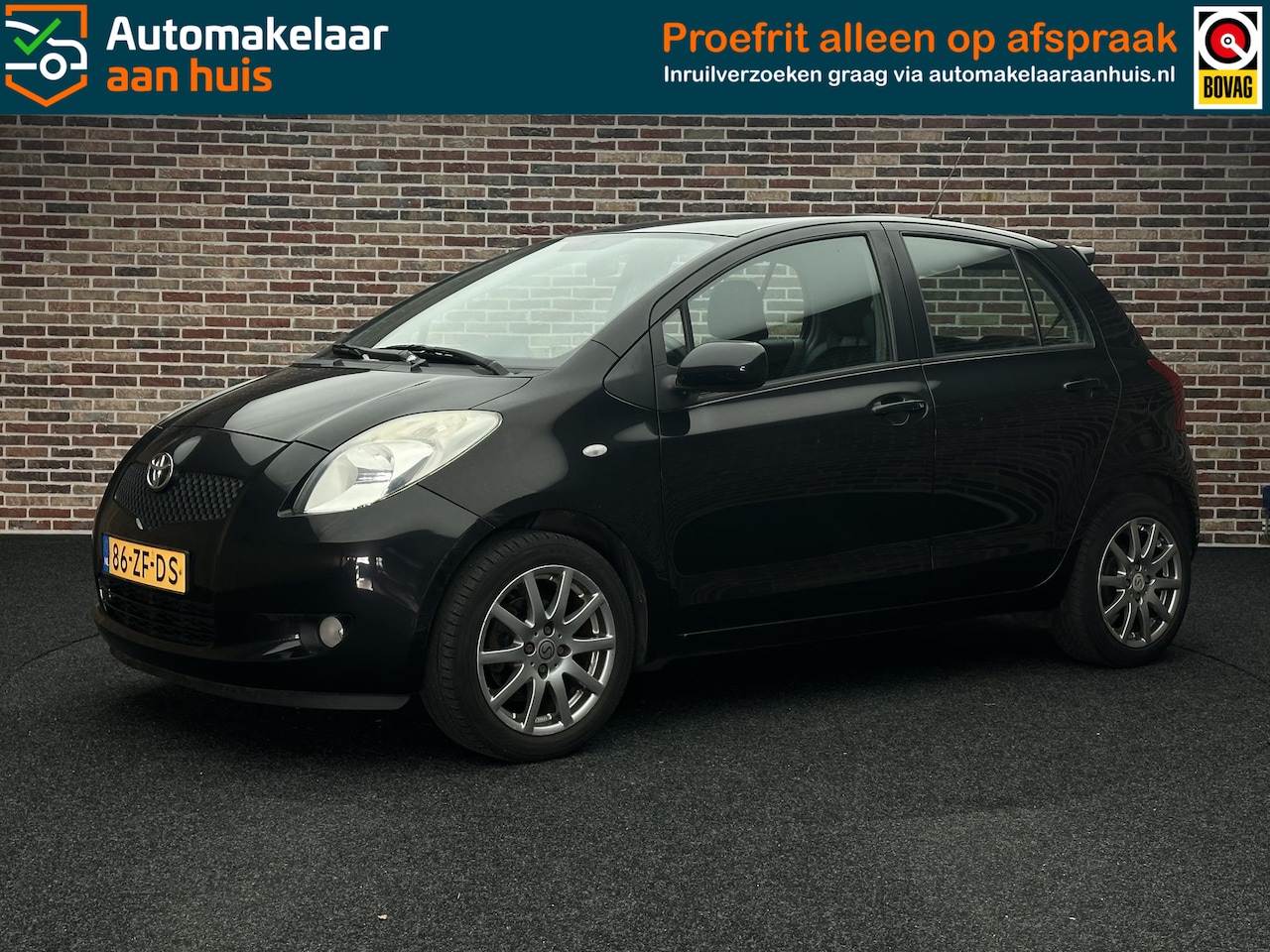 Toyota Yaris - 1.3 VVTi Sol Airco Leer Elektrische Ramen - AutoWereld.nl