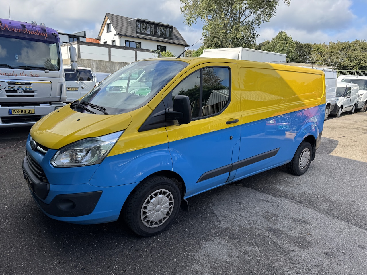 Ford Transit Custom - 2.2 Tdci 125pk L2 airco trekhaak euro 5 - AutoWereld.nl