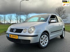 Volkswagen Polo - 1.4-16V Comfortline 78.037 KM NAP