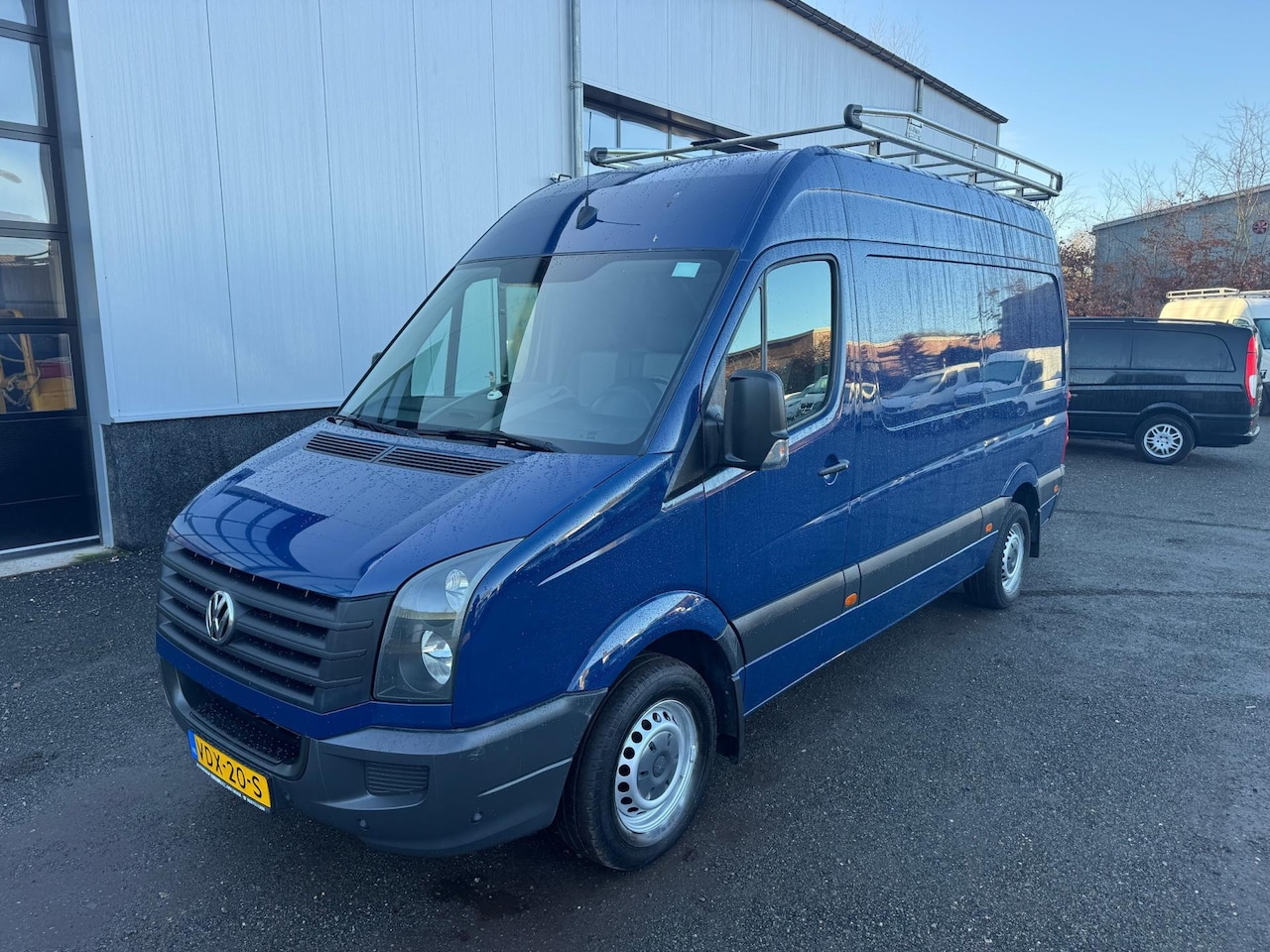 Volkswagen Crafter - 35 2.0 TDI 136PK L2H2 Airco / Navi / Imperiaal - AutoWereld.nl