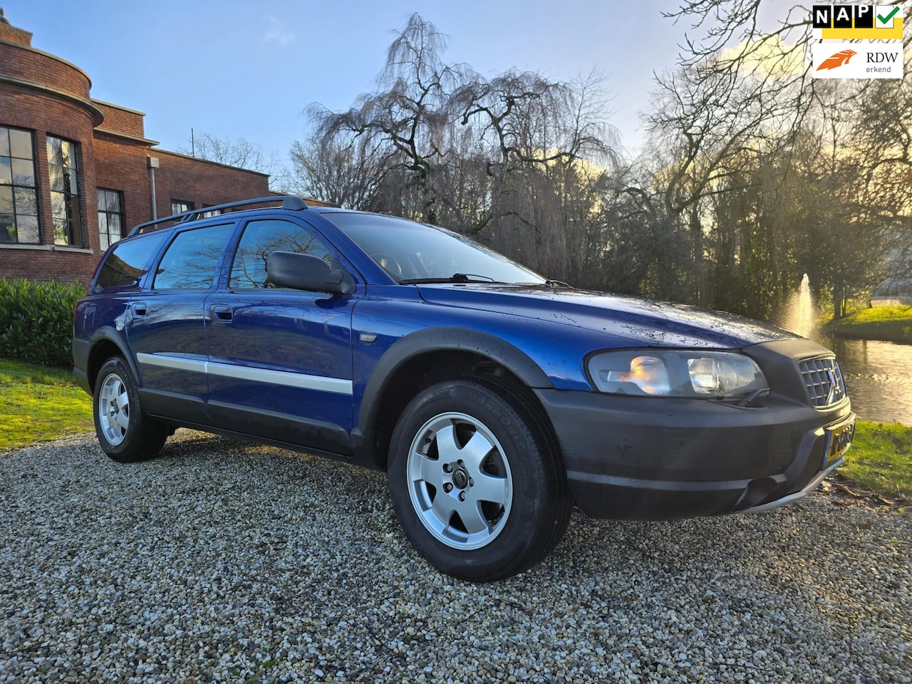 Volvo V70 - 2.4 T AWD Gtr. C.L. 2.4 T AWD Gtr. C.L. - AutoWereld.nl