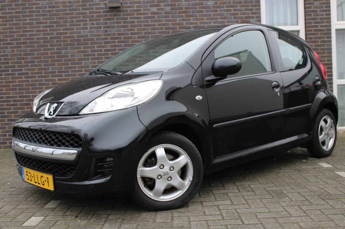 Peugeot 107 - 1.0-12V XS-5drs-airco, Automaat - AutoWereld.nl