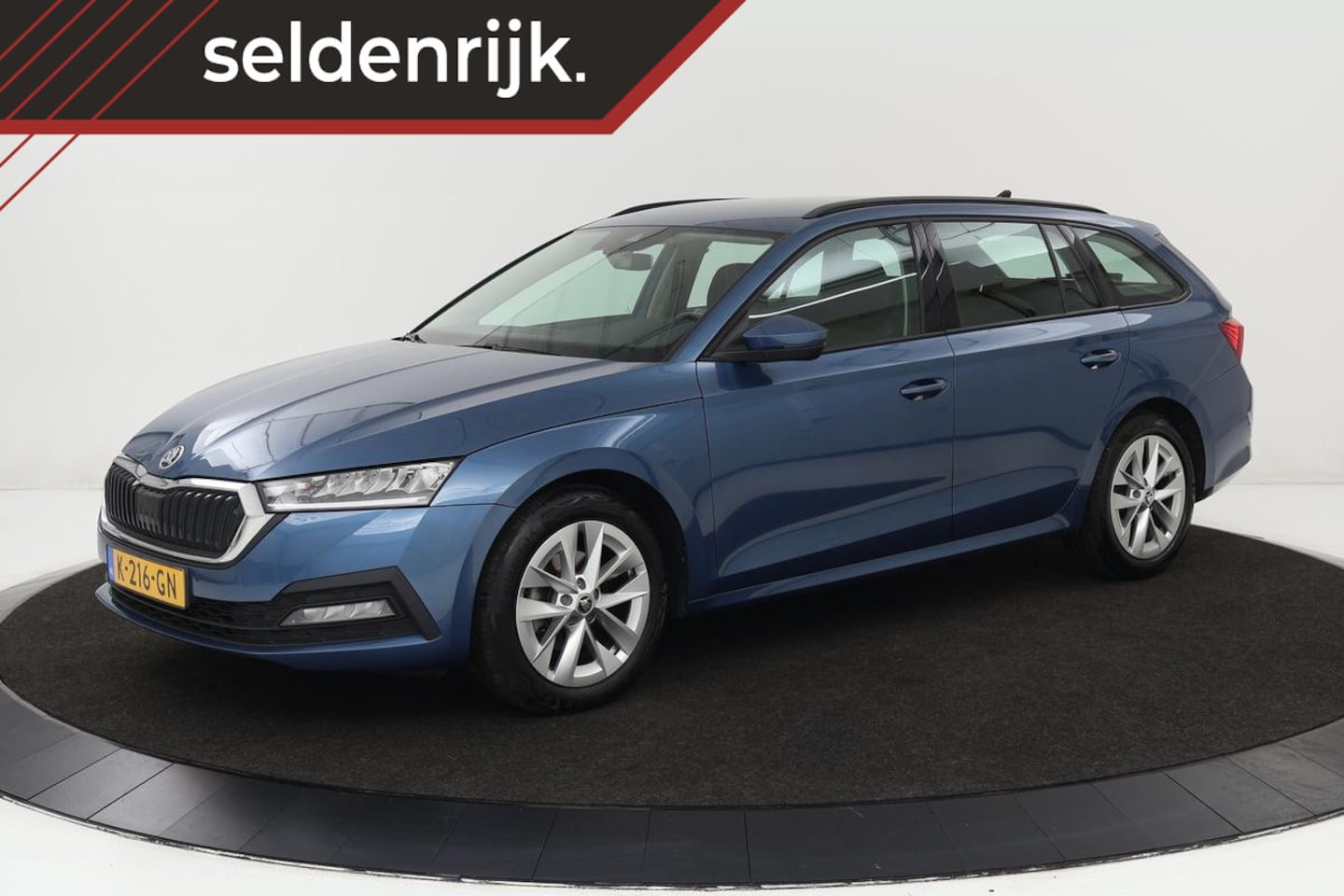 Skoda Octavia - 1.0 TSI Business Edition | Trekhaak | Stuurverwarming | Adaptive cruise  | Sfeerverlichtin - AutoWereld.nl