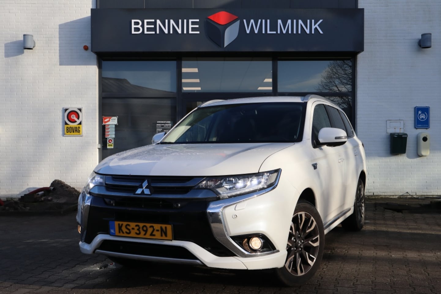 Mitsubishi Outlander - 2.0 PHEV Executive Limited AdaptiveCruise/Trekhaak/360 camera - AutoWereld.nl