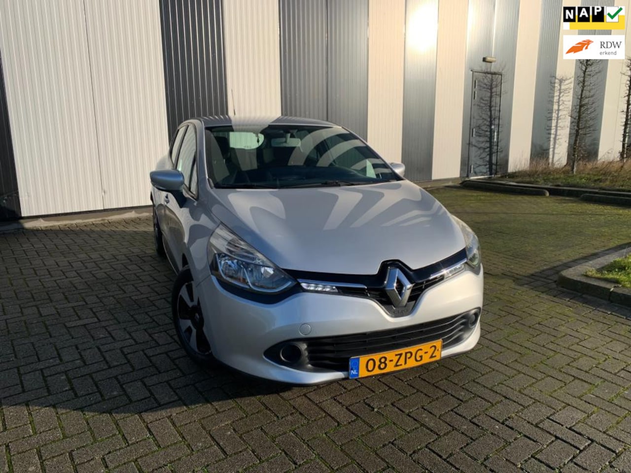 Renault Clio - 1.5 dCi ECO Expression - AutoWereld.nl