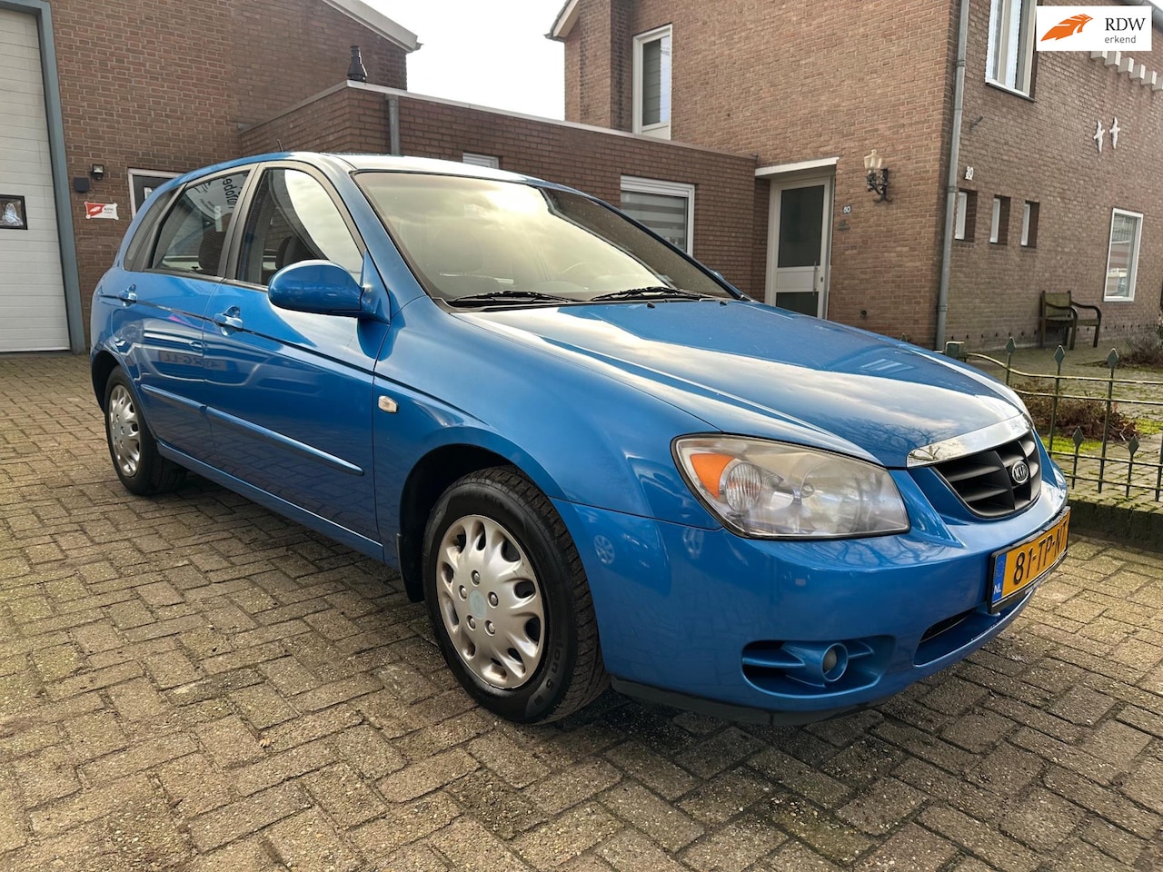 Kia Cerato - 1.6-16V LX 1.6-16V LX - AutoWereld.nl