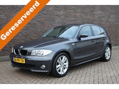 BMW 1-serie - 120i Automaat, navigatie, airco, 5 deurs, prachtige auto 79.000 Km