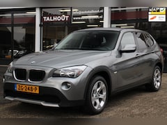 BMW X1 - SDrive18i Executive - Automaat - Trekhaak - Navigatie