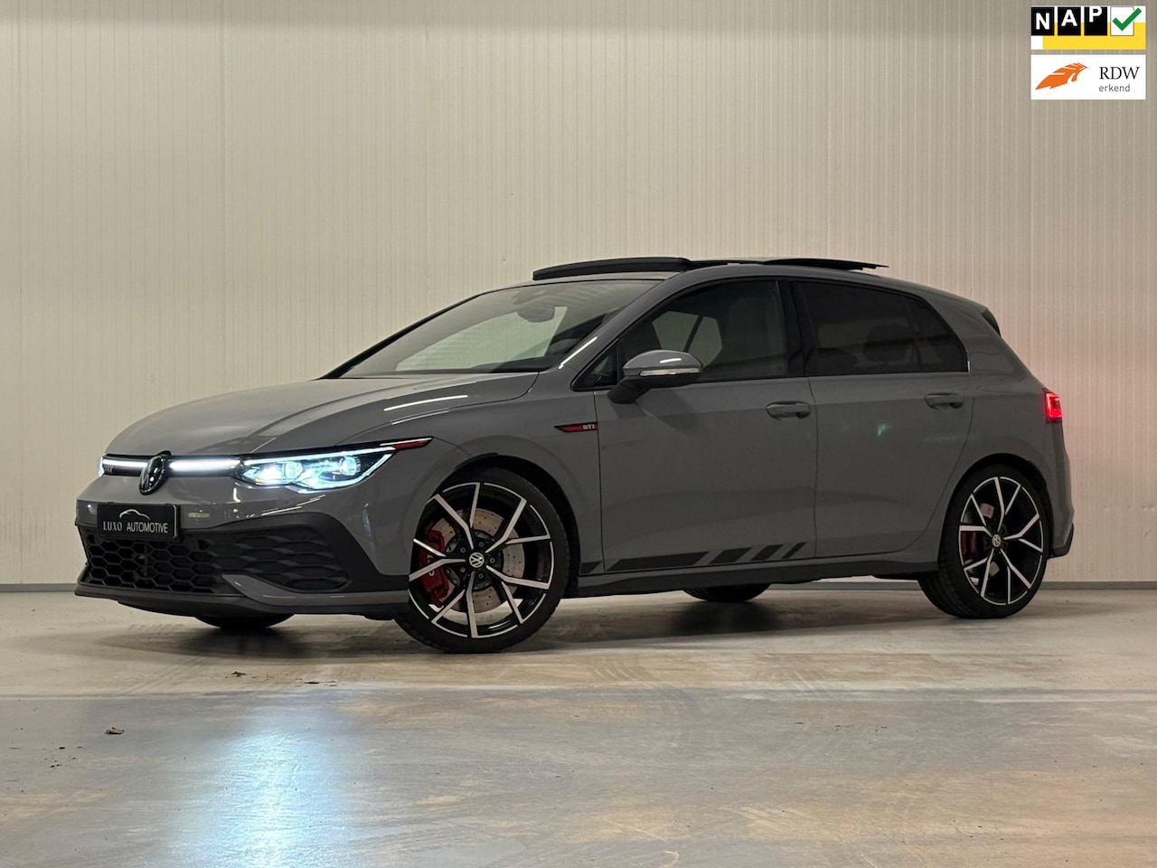 Volkswagen Golf - 2.0 TSI GTI CLUBSPORT | PANO | IQ LIGHT | ACC | AMBIANCE LIGHT | CAMERA - AutoWereld.nl