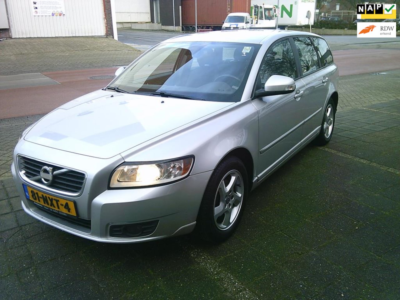 Volvo V50 - 2.0 Sport/clima/winterbanden - AutoWereld.nl