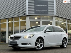 Opel Insignia Sports Tourer - 2.0 T 220 PK / OPC Line / Autom. / Navi