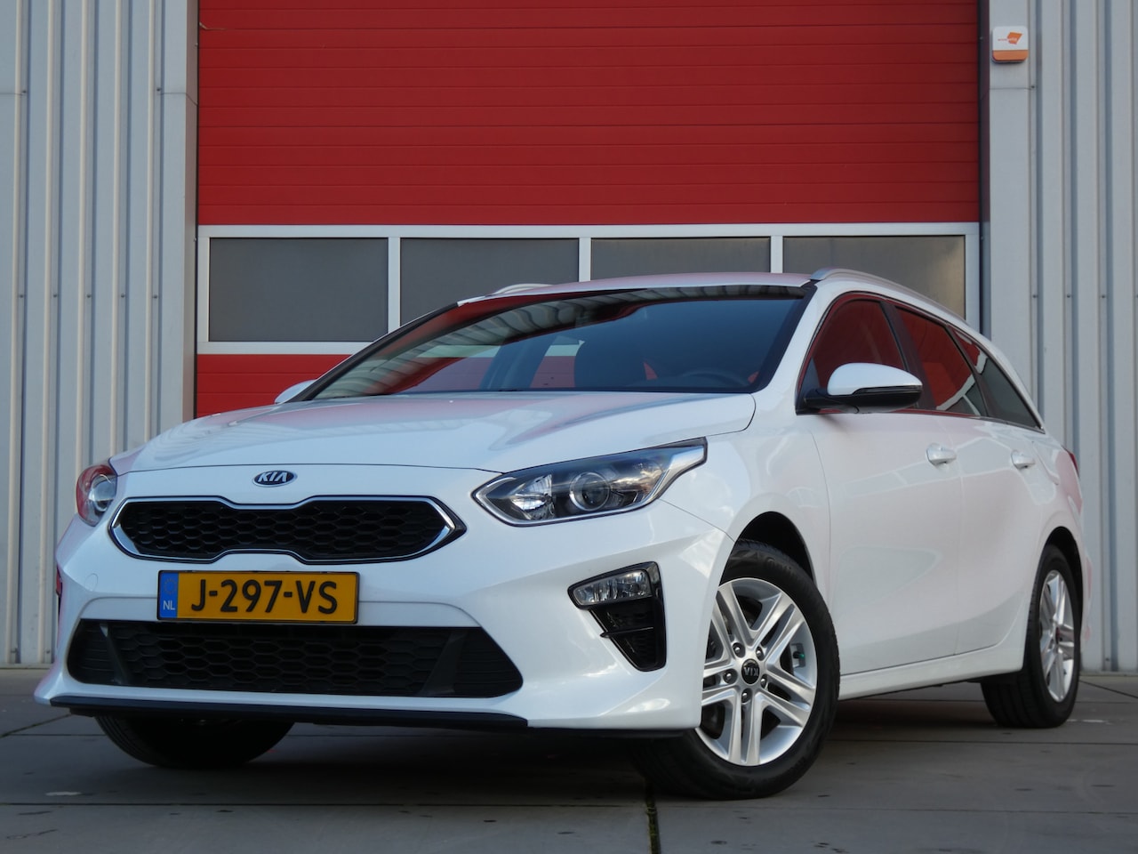 Kia Cee'd Sportswagon - Ceed 1.0 T-GDi DynamicLine/ lage km/ zeer mooi! - AutoWereld.nl