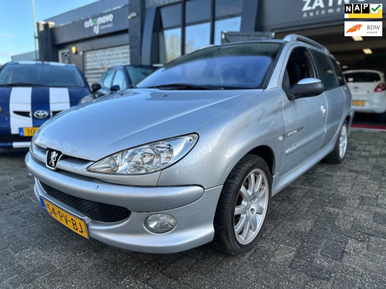 Peugeot 206 SW - 1.6-16V Quiksilver ZEER NETTE! NIEUW APK! - AutoWereld.nl