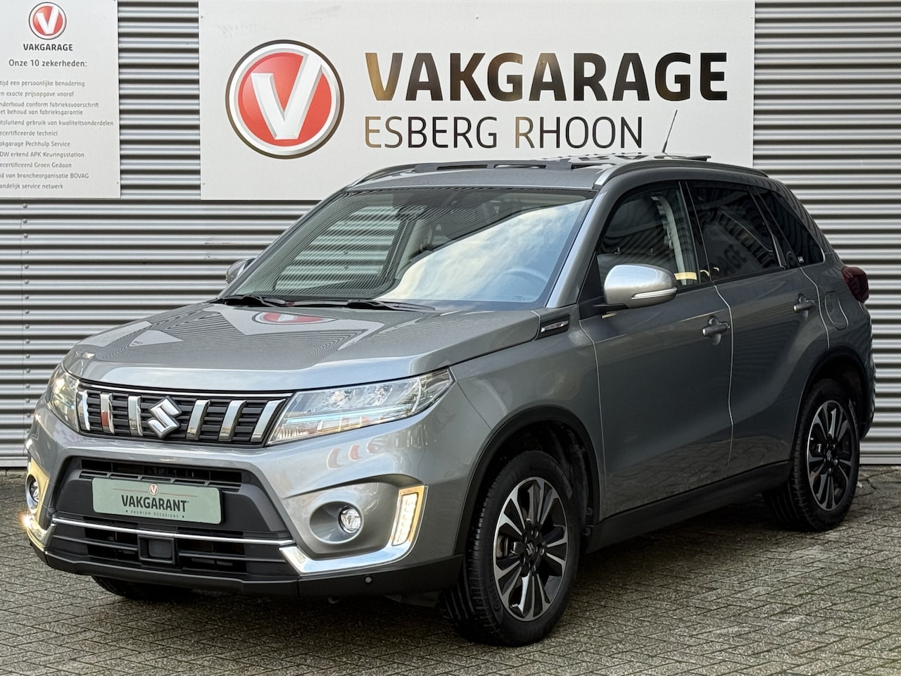 Suzuki Vitara - 1.5 Hybrid Style AUTOMAAT AUTOMAAT,LED,NAVI/CAM,PANO - AutoWereld.nl