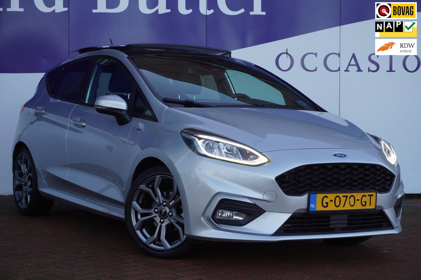 Ford Fiesta - 1.0 EcoBoost ST-Line+Led+Pano-dak+b&o-sound+privacy-Glass+Navigatie+Spoiler = SUPER !! - AutoWereld.nl