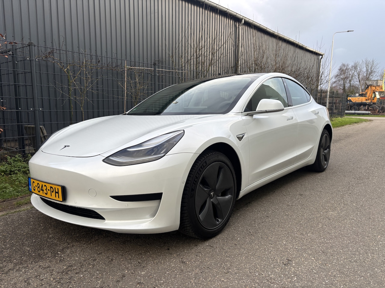 Tesla Model 3 - Standard RWD Plus 60 kWh / PANORAMADAK / AUTOPILOT / INCL BTW / 131dkm! - AutoWereld.nl