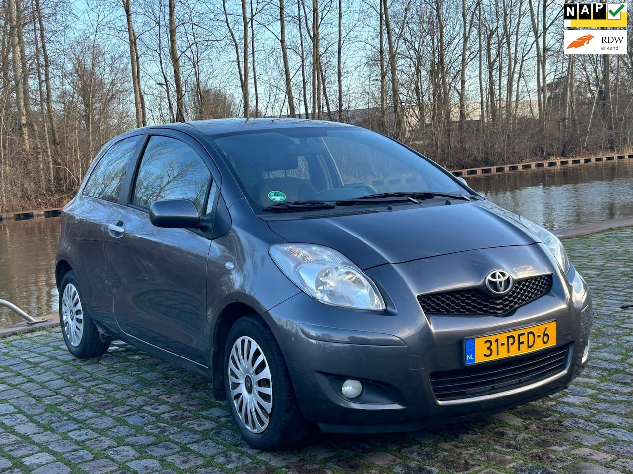 Toyota Yaris - 1.3 VVTi Aspiration Automaat 1e eigenaar dealer onderhouden airco - AutoWereld.nl