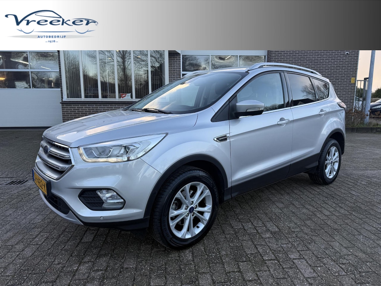 Ford Kuga - 1.5 EcoBoost Titanium Trekhaak l Navi l Camera - AutoWereld.nl