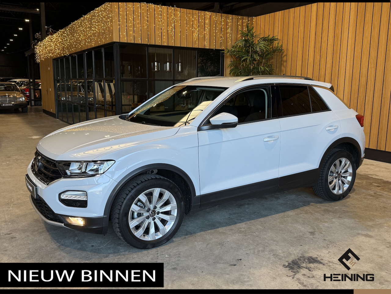 Volkswagen T-Roc - 1.0 TSI Style Business Camera, Apple-carplay, Navi, Elektrische klep, Adaptive-Cruise. - AutoWereld.nl