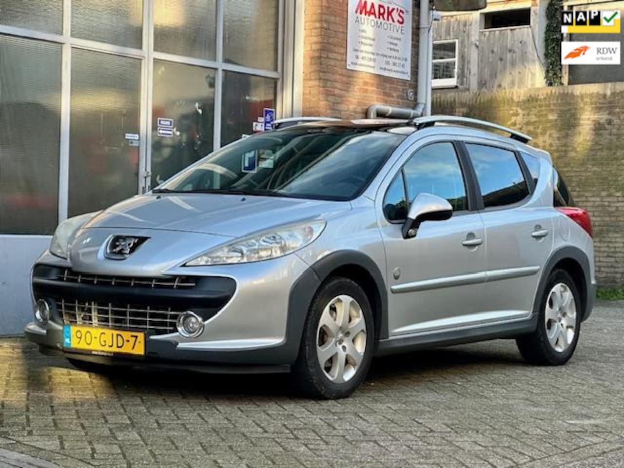 Peugeot 207 SW Outdoor - 1.6 VTi XS 1.6 VTi XS - AutoWereld.nl