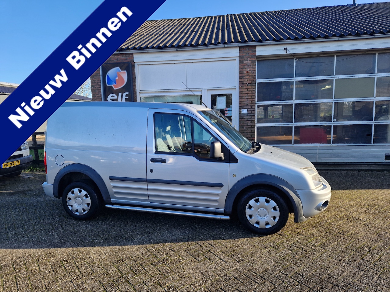 Ford Transit Connect - 1.8 TDCi "Trend" Airco - Navi - Apk 19-06-2025 !! - AutoWereld.nl