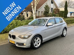 BMW 1-serie - 116i Sport 136PK Leder•Navigatie•PDC