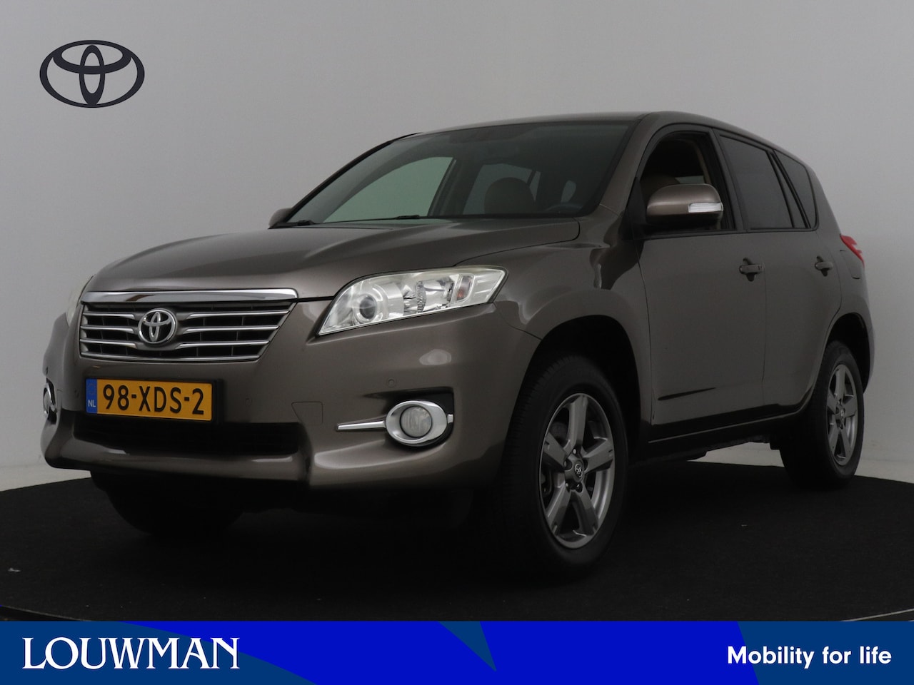 Toyota RAV4 - 2.0 VVTi Executive Business | Navigatie | Voorstoel verwarmd | - AutoWereld.nl