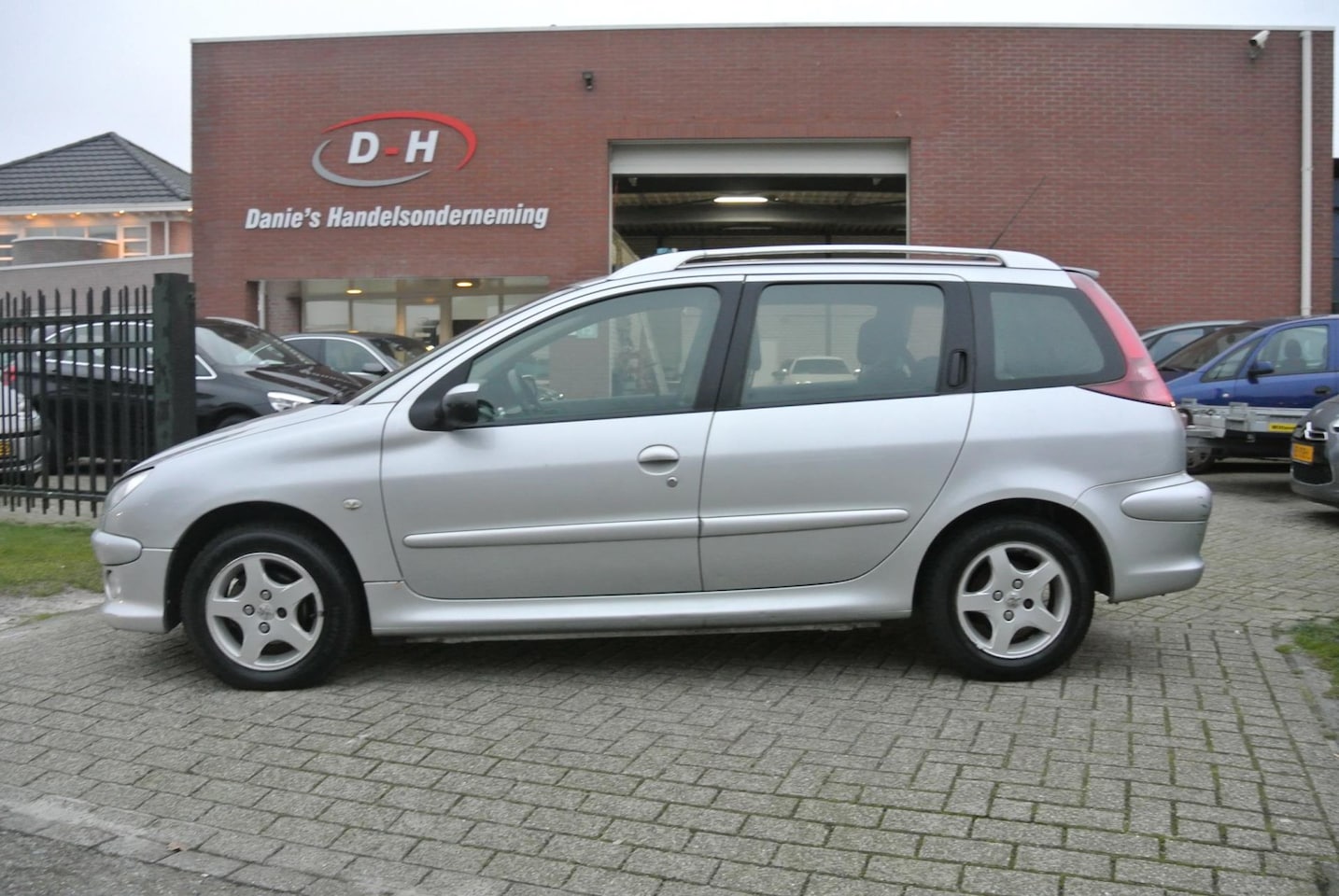 Peugeot 206 SW - 1.4 Air-line 3 airco inruil mogelijk nap - AutoWereld.nl