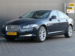 Jaguar XF - 2.0 Business Edition Facelift BTW-Auto 241pk Navi Meridian Leder Cruise Clima