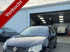 Volkswagen Polo - 1.4-16V FSI Highline | Vele opties | Lezen