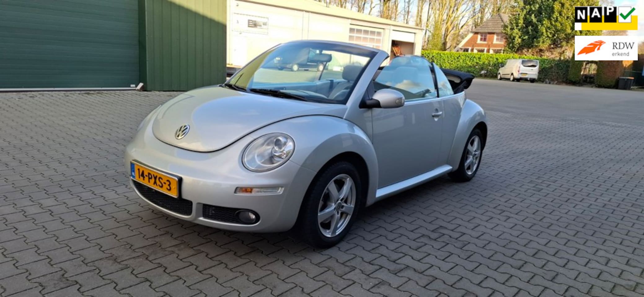 Volkswagen New Beetle Cabriolet - 1.6 Highline 1.6 Highline - AutoWereld.nl