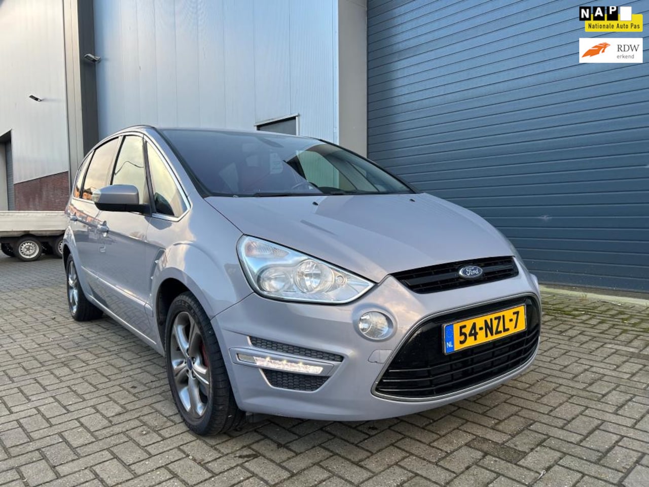 Ford S-Max - 2.0 EcoBoost Titanium AUT 7PERS LEDER NAP - AutoWereld.nl