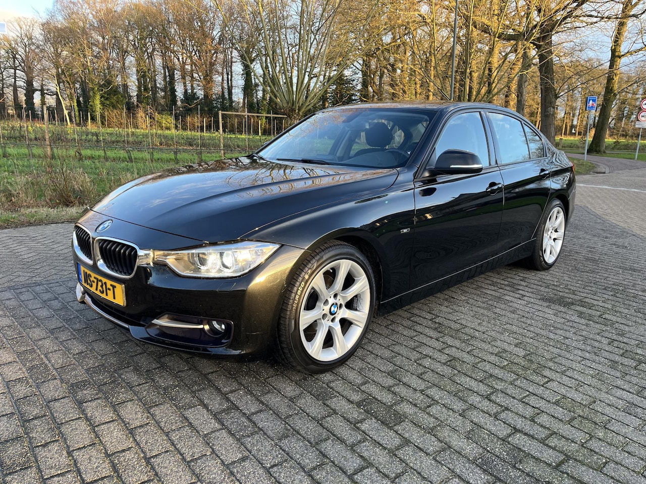 BMW 3-serie - 320d EfficientDynamics Sportline - AutoWereld.nl