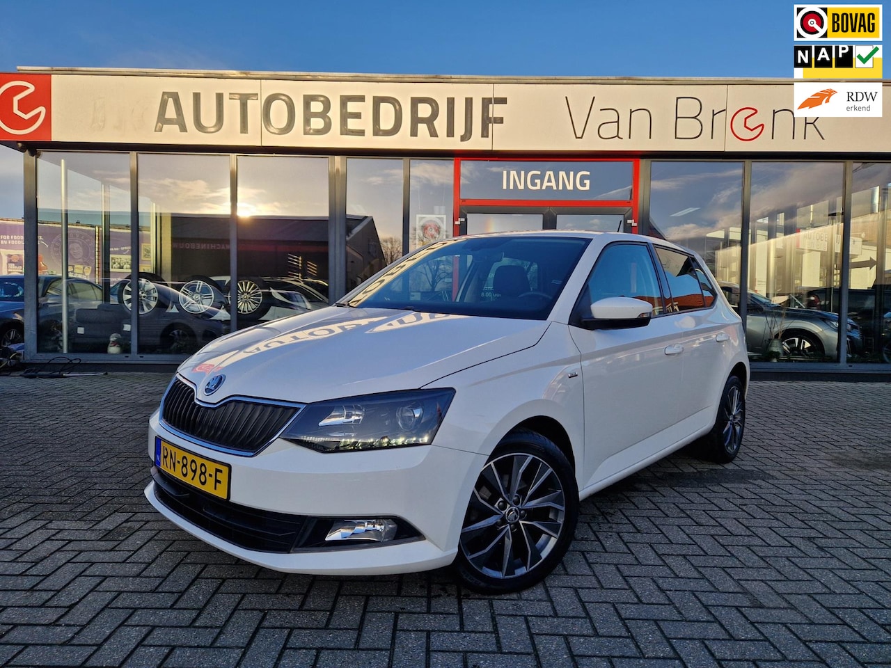 Skoda Fabia - 1.0 TSI Drive | Parkeersensoren | Bluetooth | Cruise Control - AutoWereld.nl