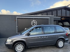 Chrysler Voyager - 3.3i V6 SE Luxe 7 persoons Automaat