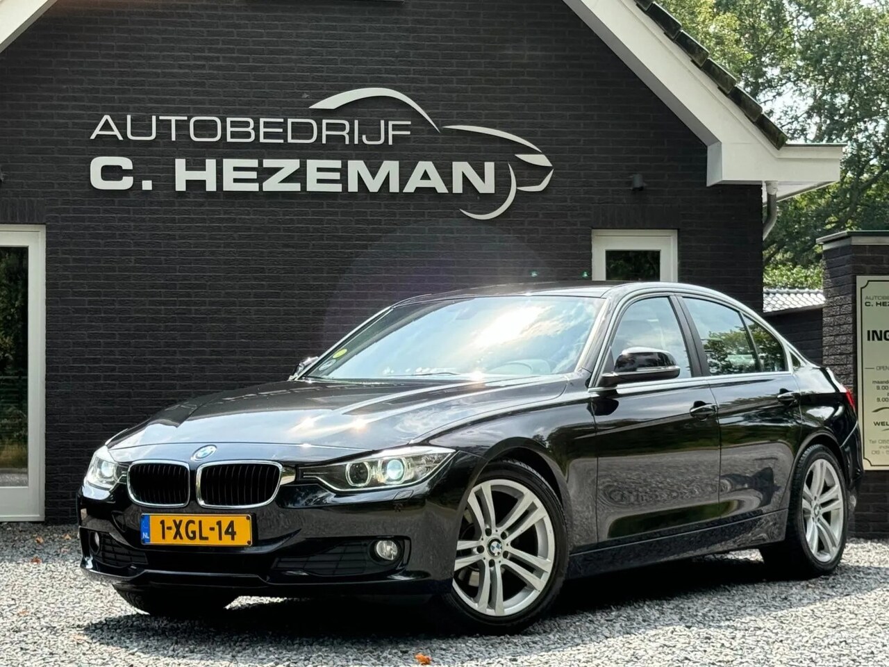 BMW 3-serie - 320d EfficientDynamics Edition Executive Automaat Navigatie Led Xenon Cruise Control - AutoWereld.nl