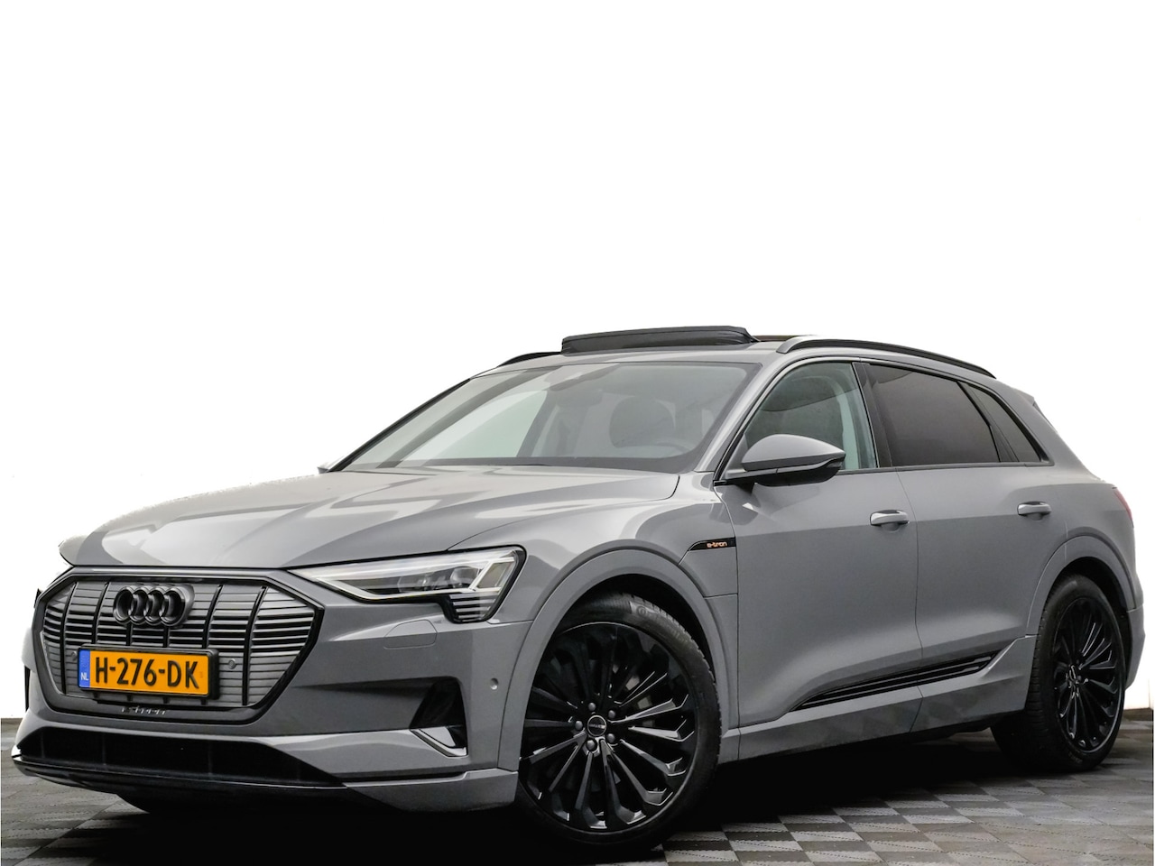 Audi e-tron - quattro S edition plus (360,panodak,leer,matrix,sfeerverlichting,adaptive cruise) - AutoWereld.nl