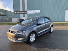 Volkswagen Polo - 1.2 TSI Highline 5-Deurs 90 PK. Zeer leuke en goed onderhouden auto