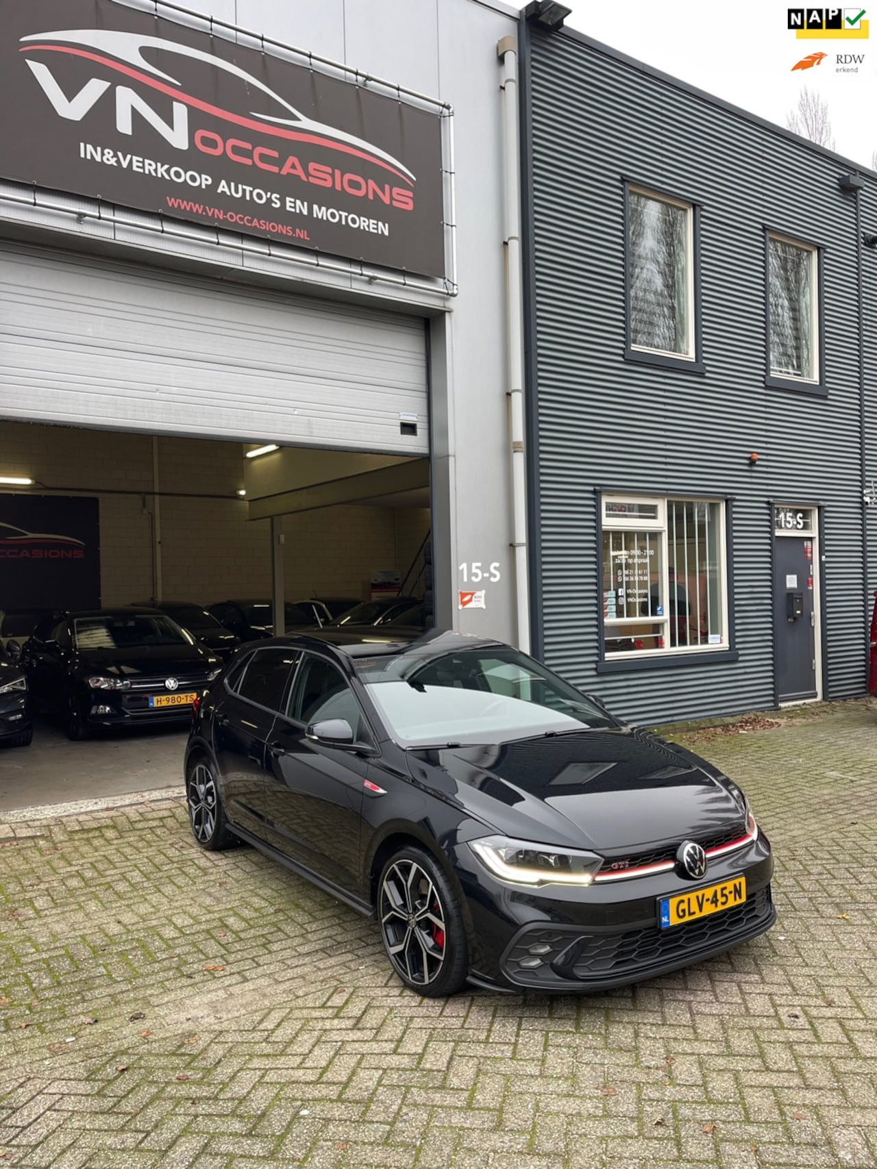 Volkswagen Polo - 2.0 TSI GTI DSG AUTOMAAT PANORAMADAK FULL - AutoWereld.nl