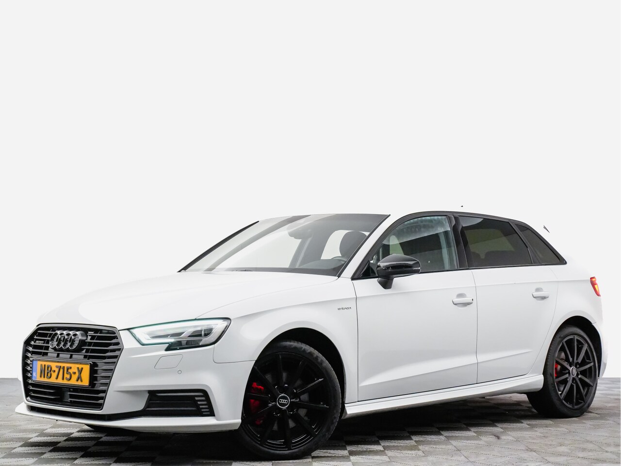 Audi A3 Sportback - 1.4 e-tron 205pk Aut7 S Edition (virtual cockpit,stoelverw,LED,add cruise) - AutoWereld.nl