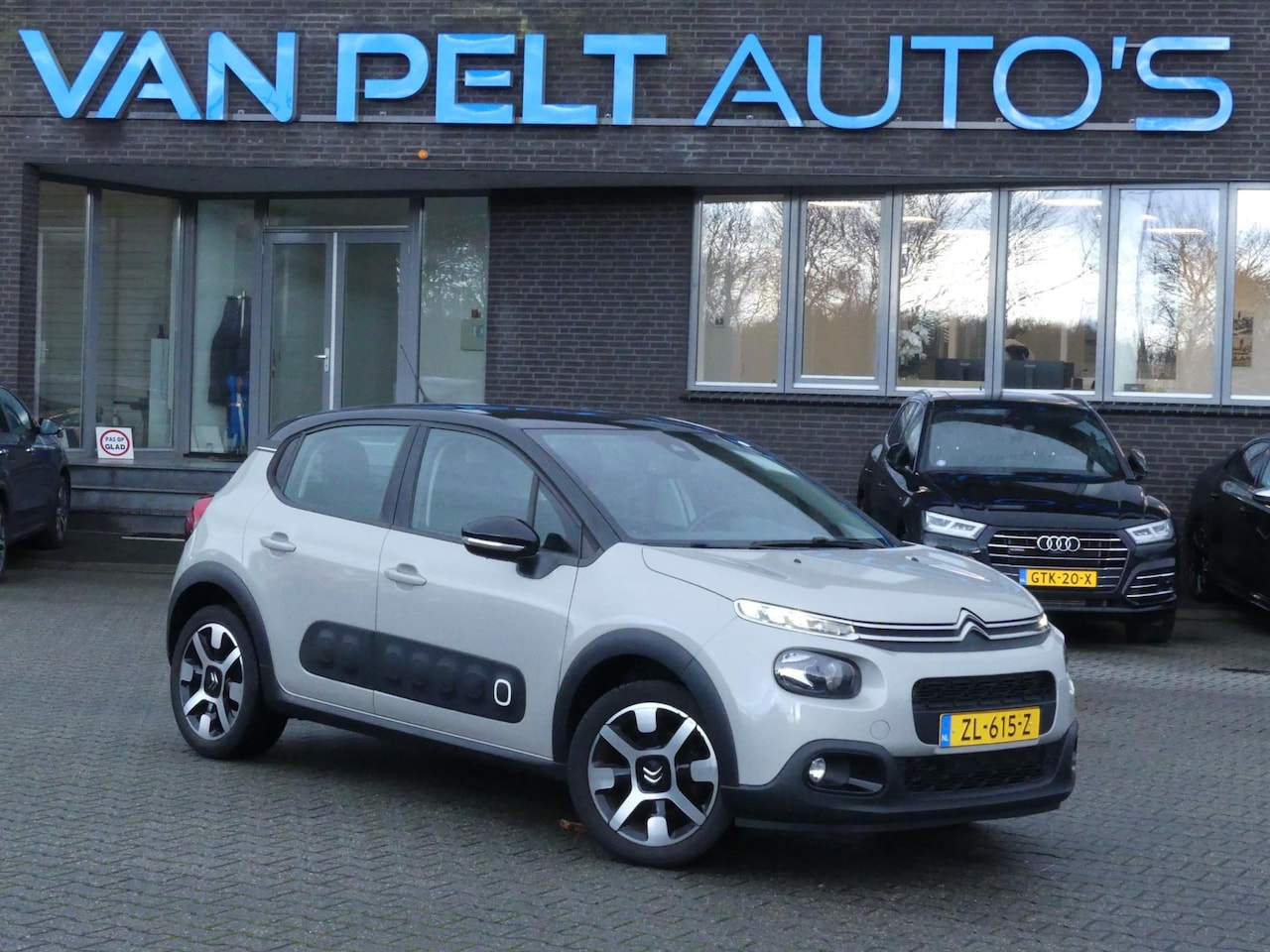 Citroën C3 - 1.2 PureTech S&S Business / Stoelverwarming / Carplay - AutoWereld.nl