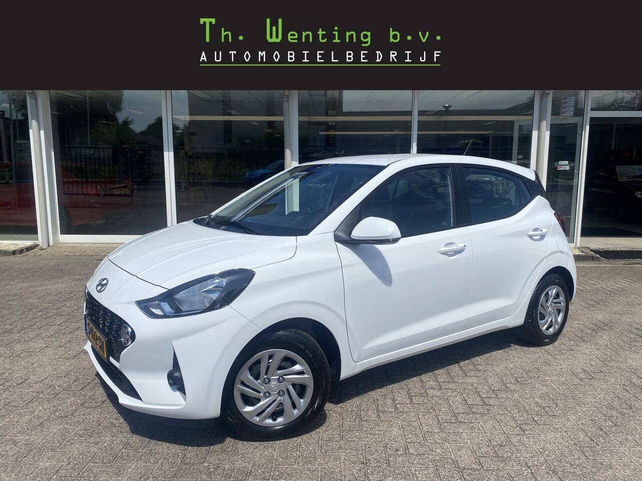 Hyundai i10 - 1.0 Comfort | Apple Carplay/Android auto |  Cruise Control | Airco | Bluetooth | Rijstrook - AutoWereld.nl