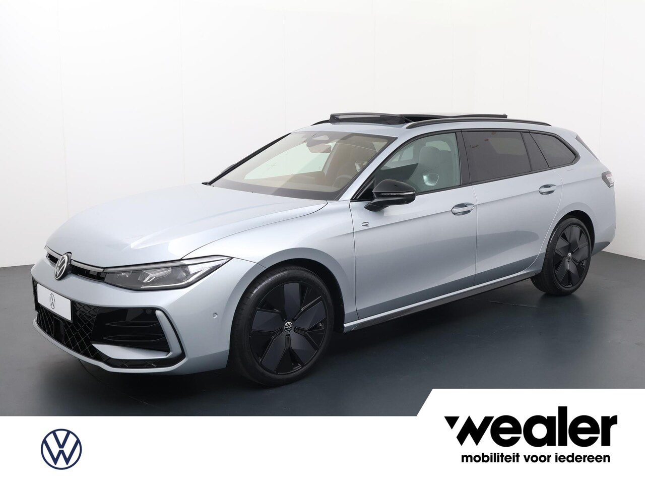 Volkswagen Passat Variant - R-Line Business 1.5 110 kW / 150 pk eTSI Variant 7 versn. DSG Black Style - AutoWereld.nl