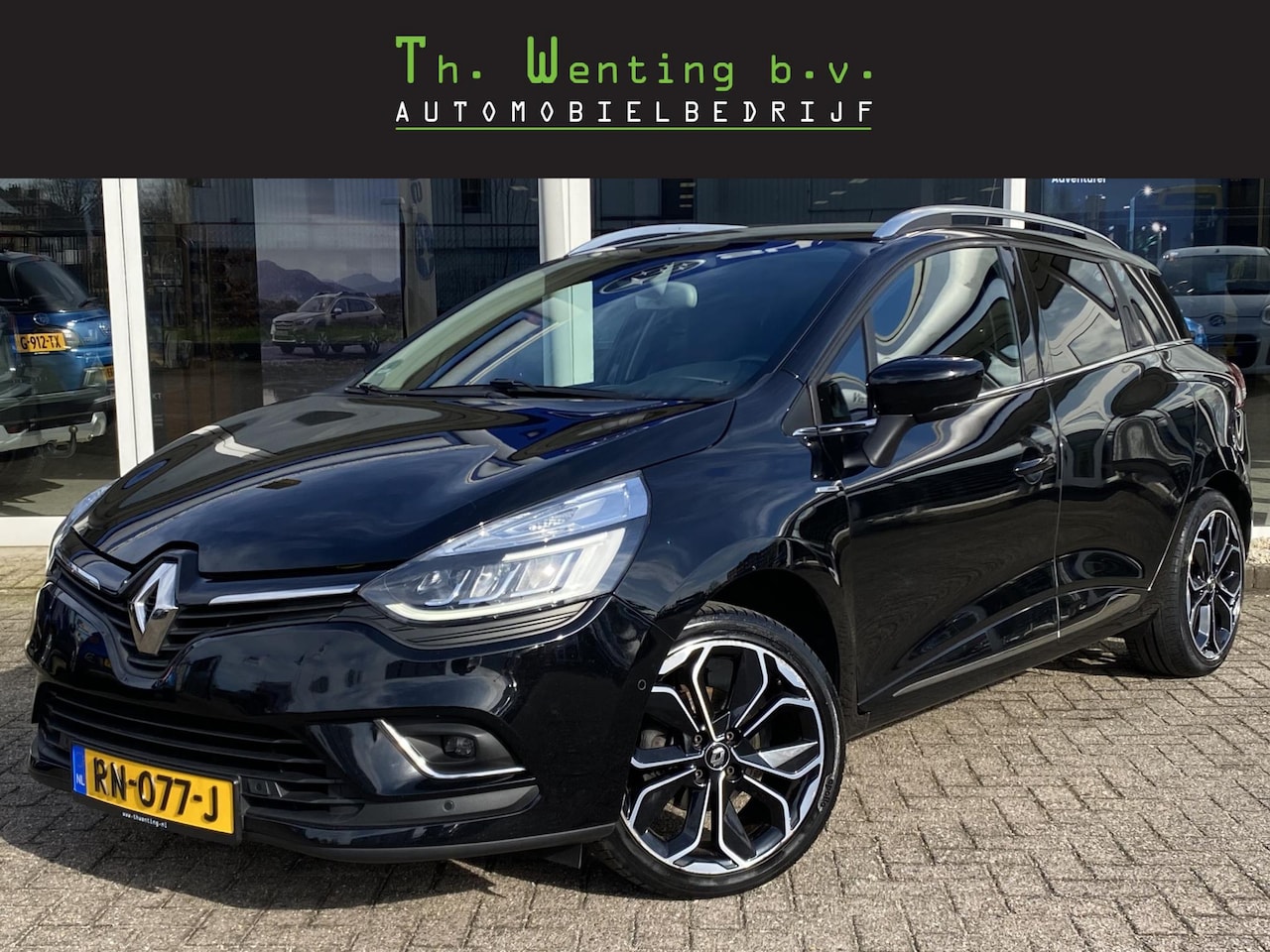 Renault Clio Estate - 0.9 TCe Bose | Stoelverwarming voor | Achteruitrijcamera | Parkeersensoren voor + achter | - AutoWereld.nl