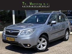 Subaru Forester - 2.0 Luxury | Stoelverwarming voor | Cruise control | Navigatie | Achteruitrijcamera | Trek