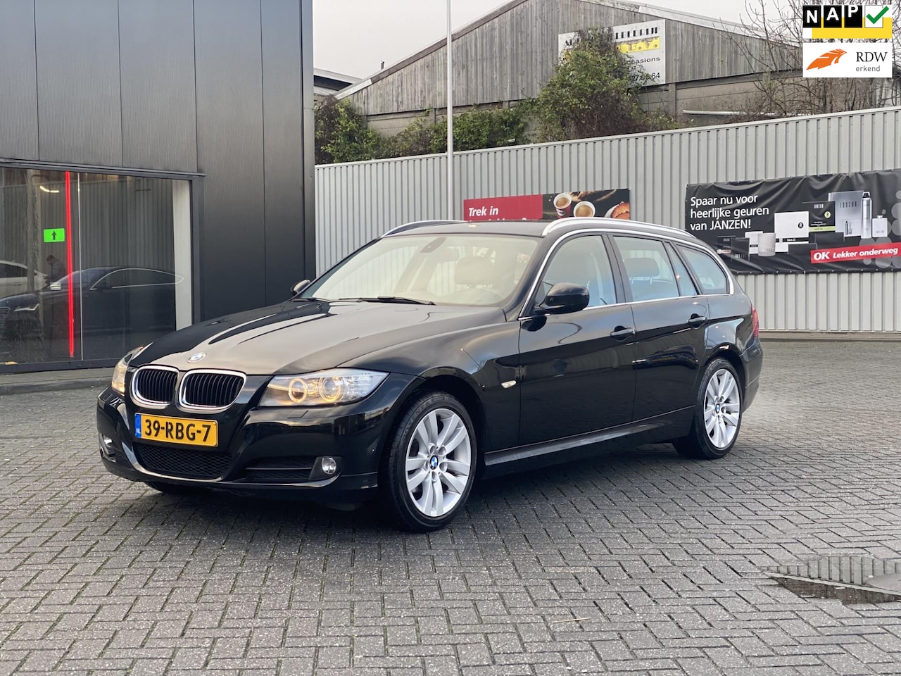 BMW 3-serie Touring - 318i Corporate Lease Luxury Line 318i Corporate Lease Luxury Line - AutoWereld.nl